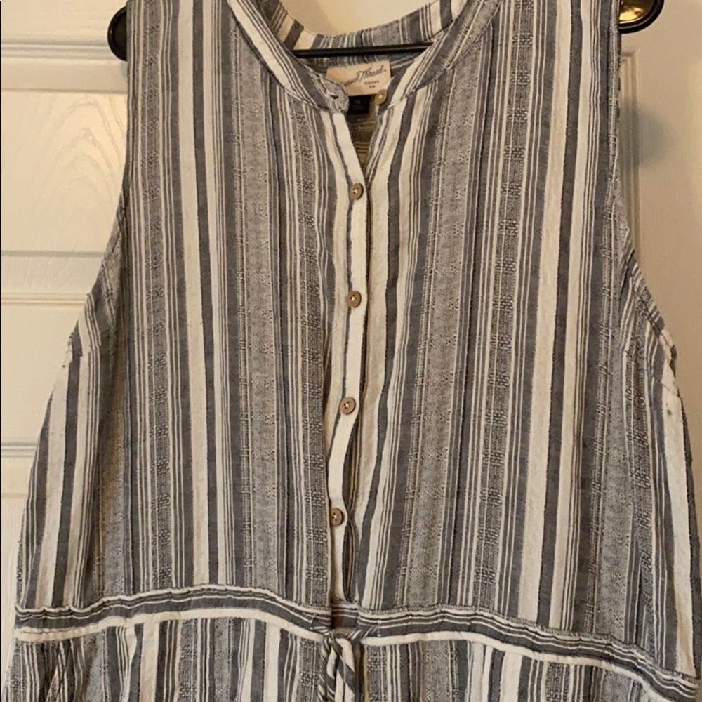 Striped Romper - Picture 2 of 4